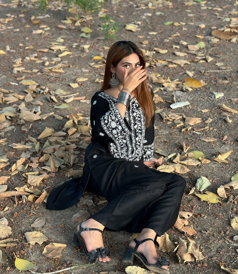 Black Bloom (Embroided 2 PCs)